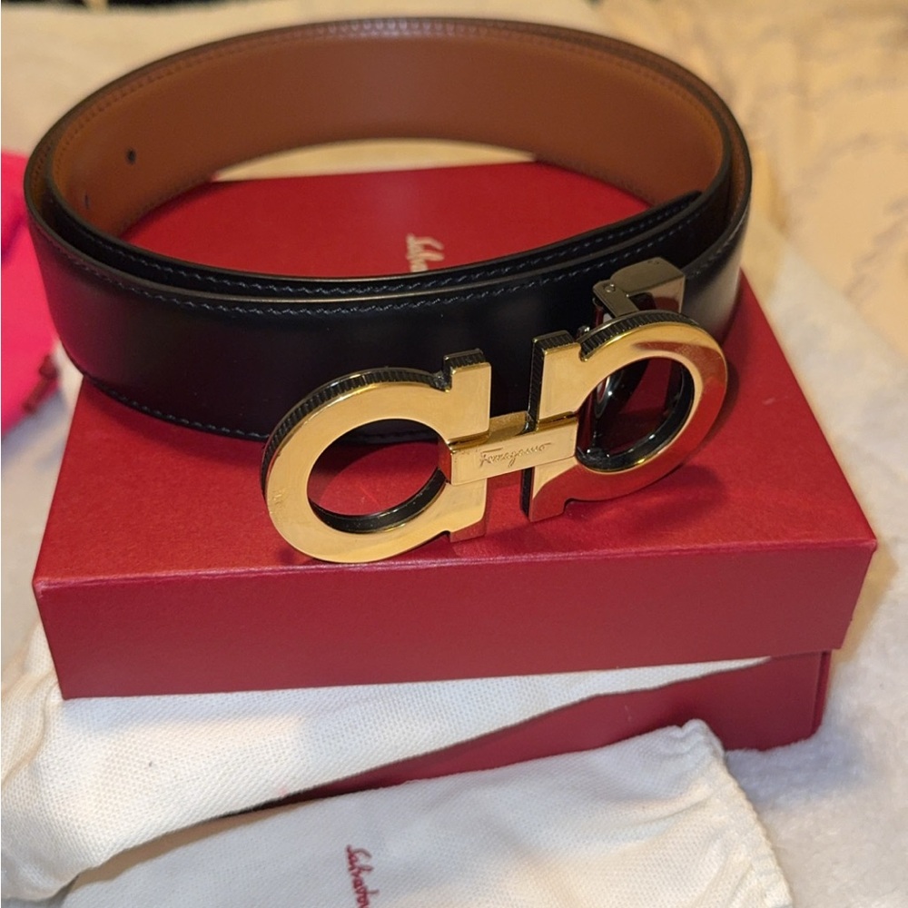 Salvatore Ferragamo Black and Gold Belt
